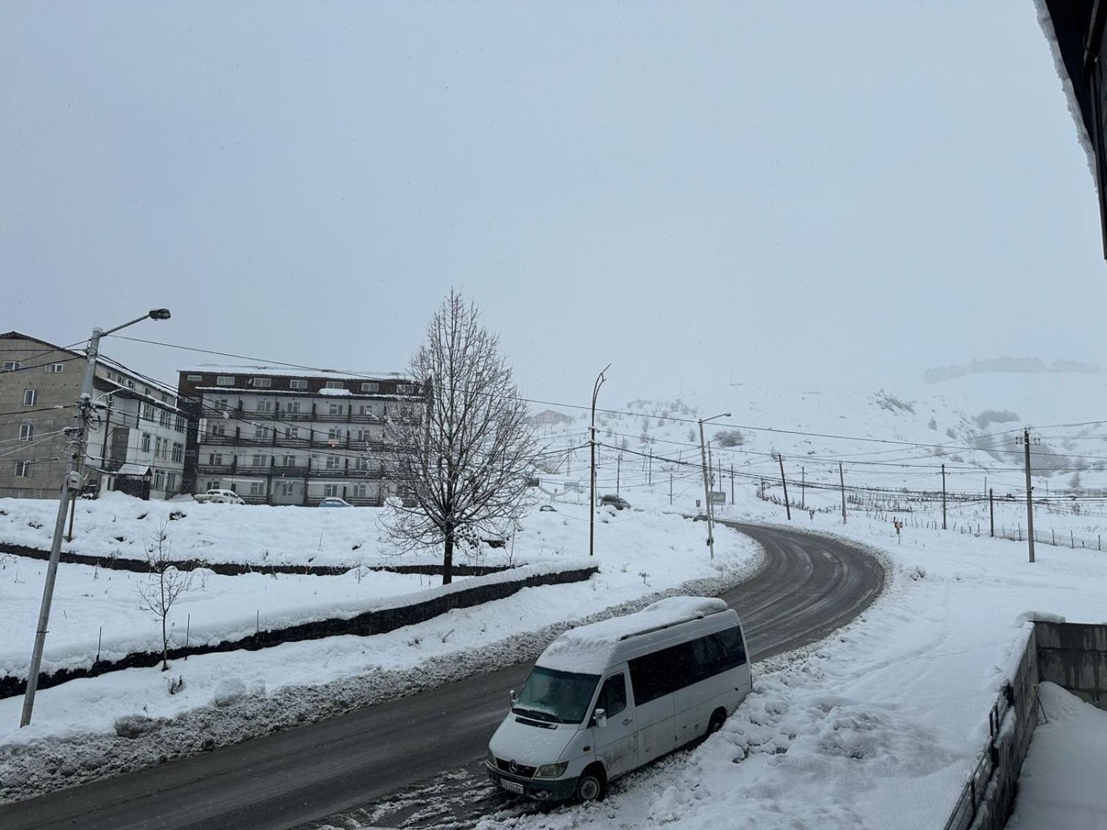 Hotel Qumli Gudauri Exteriör bild