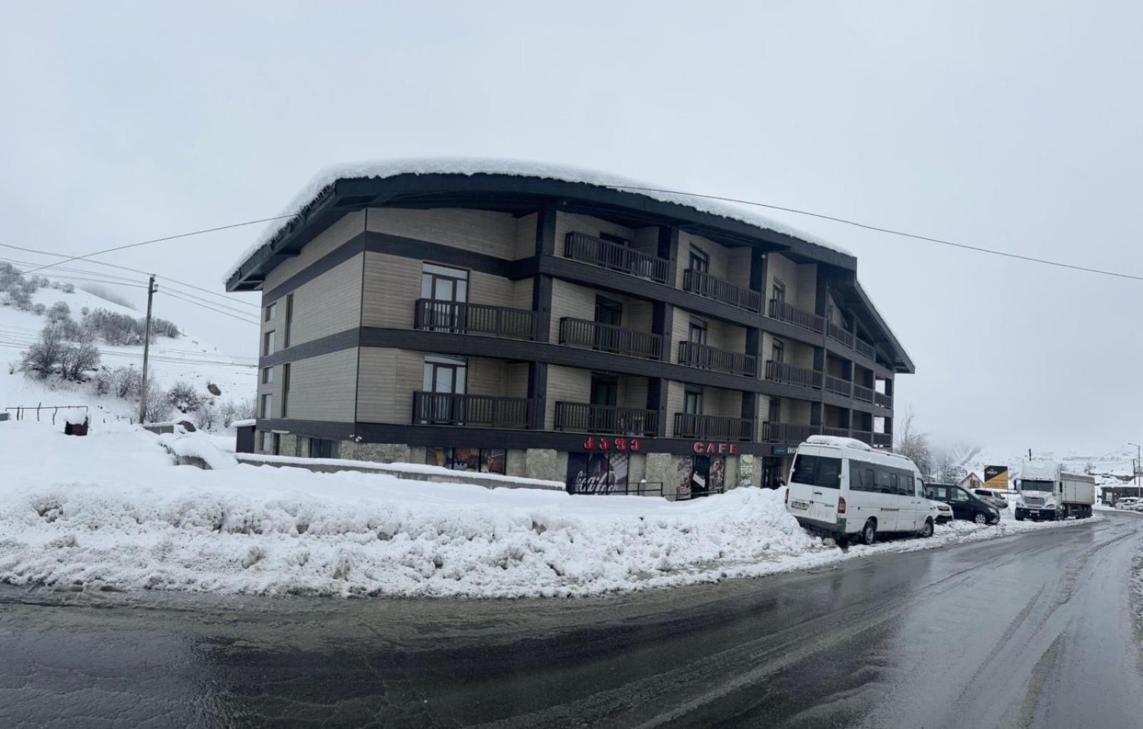 Hotel Qumli Gudauri Exteriör bild